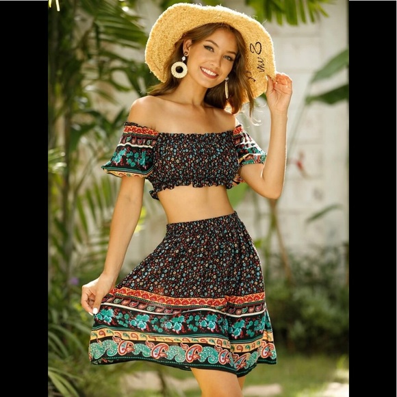 Gypsy Offf Shoulder Paisley Ditsy 🌺 Bardot Crop Elastic Trim On Top & Skirt Set - Picture 3 of 7